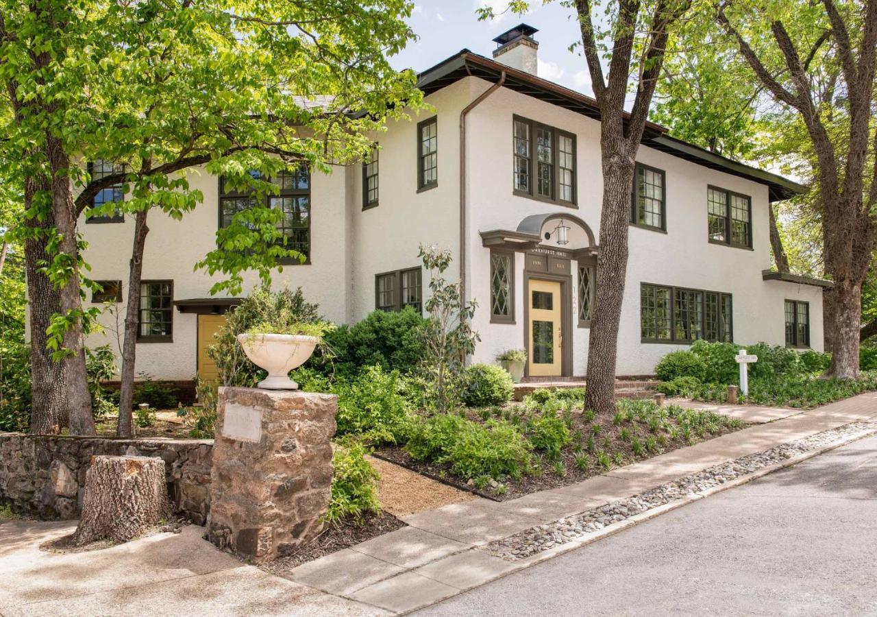Oakhurst Inn At The University Charlottesville Buitenkant foto