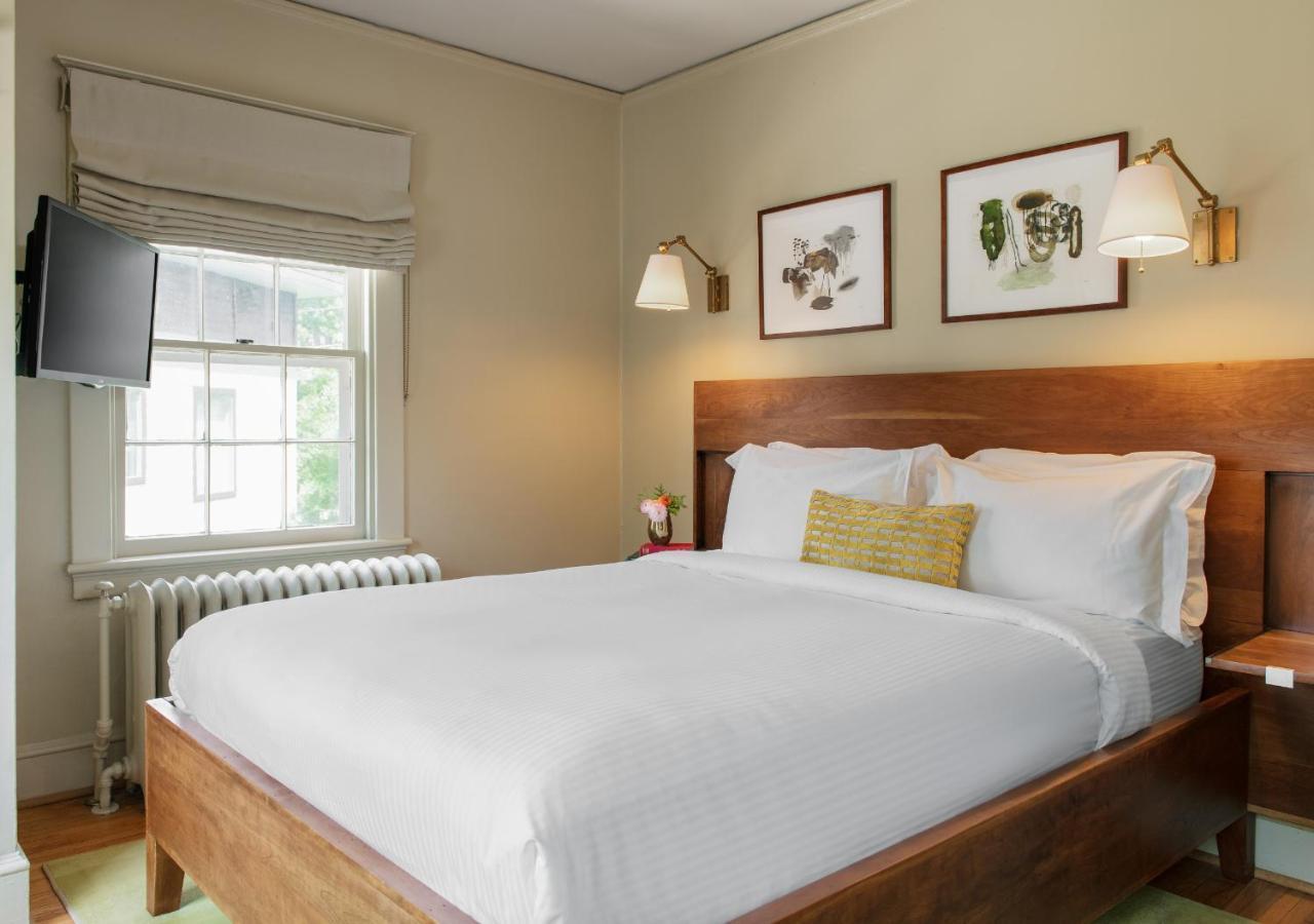 Oakhurst Inn At The University Charlottesville Buitenkant foto