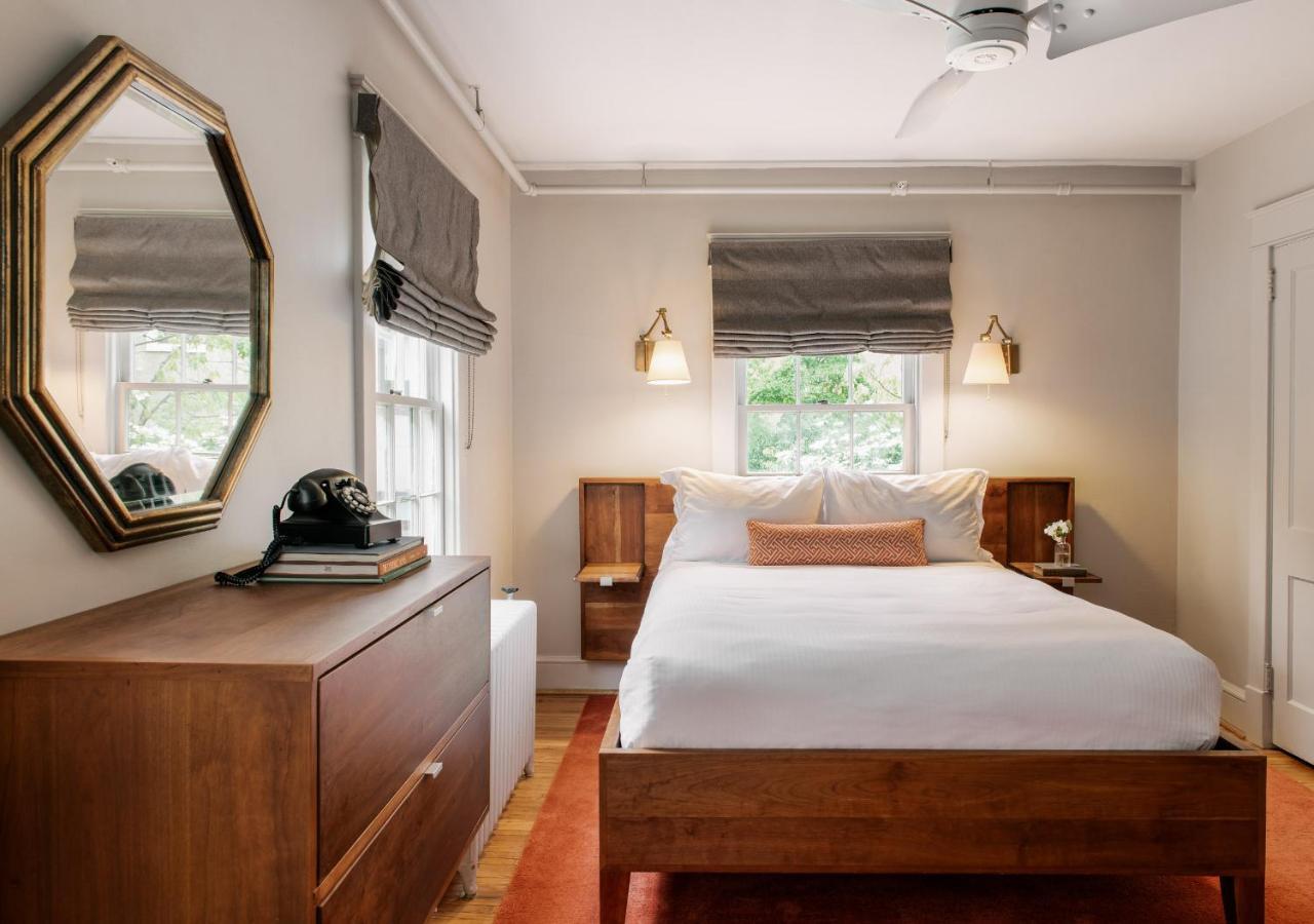 Oakhurst Inn At The University Charlottesville Buitenkant foto