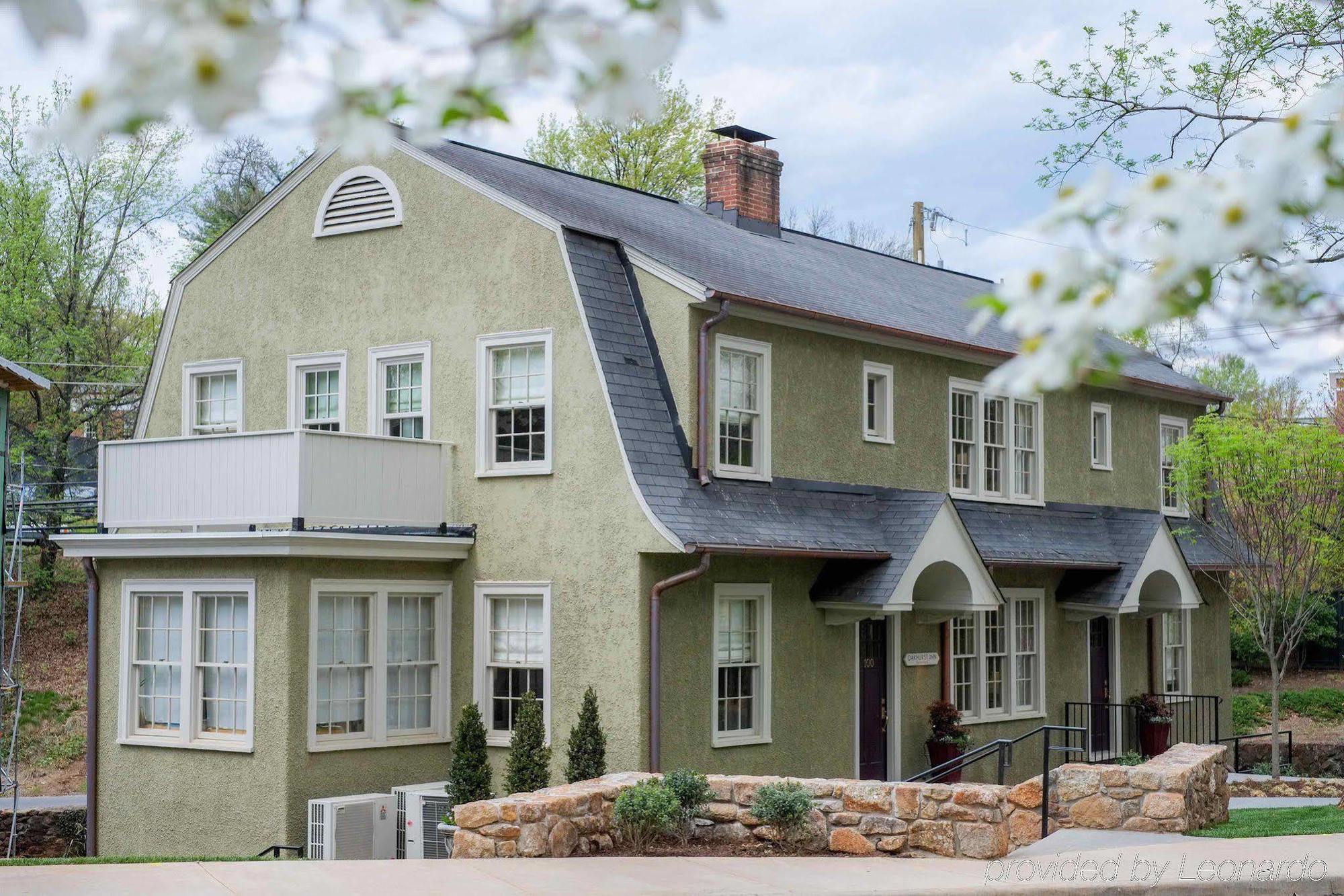 Oakhurst Inn At The University Charlottesville Buitenkant foto